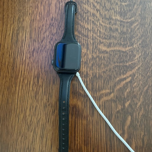 I was gifted this series 5 Apple Watch in April of 2019.  I hardly used it. - Picture 1 of 5